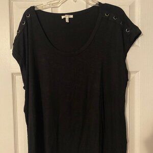 Maurice's Black Size XL Scoop Neck Top  Grommet Shoulder  Never worn!